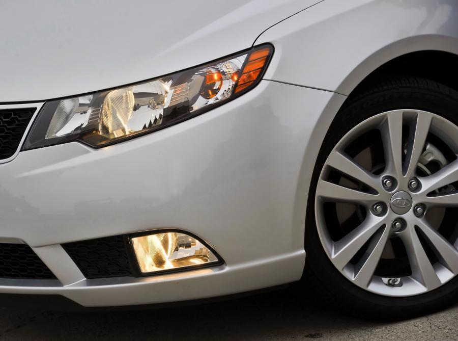  Kia Forte 5-Door 2011 года  (фото 22 из 89)